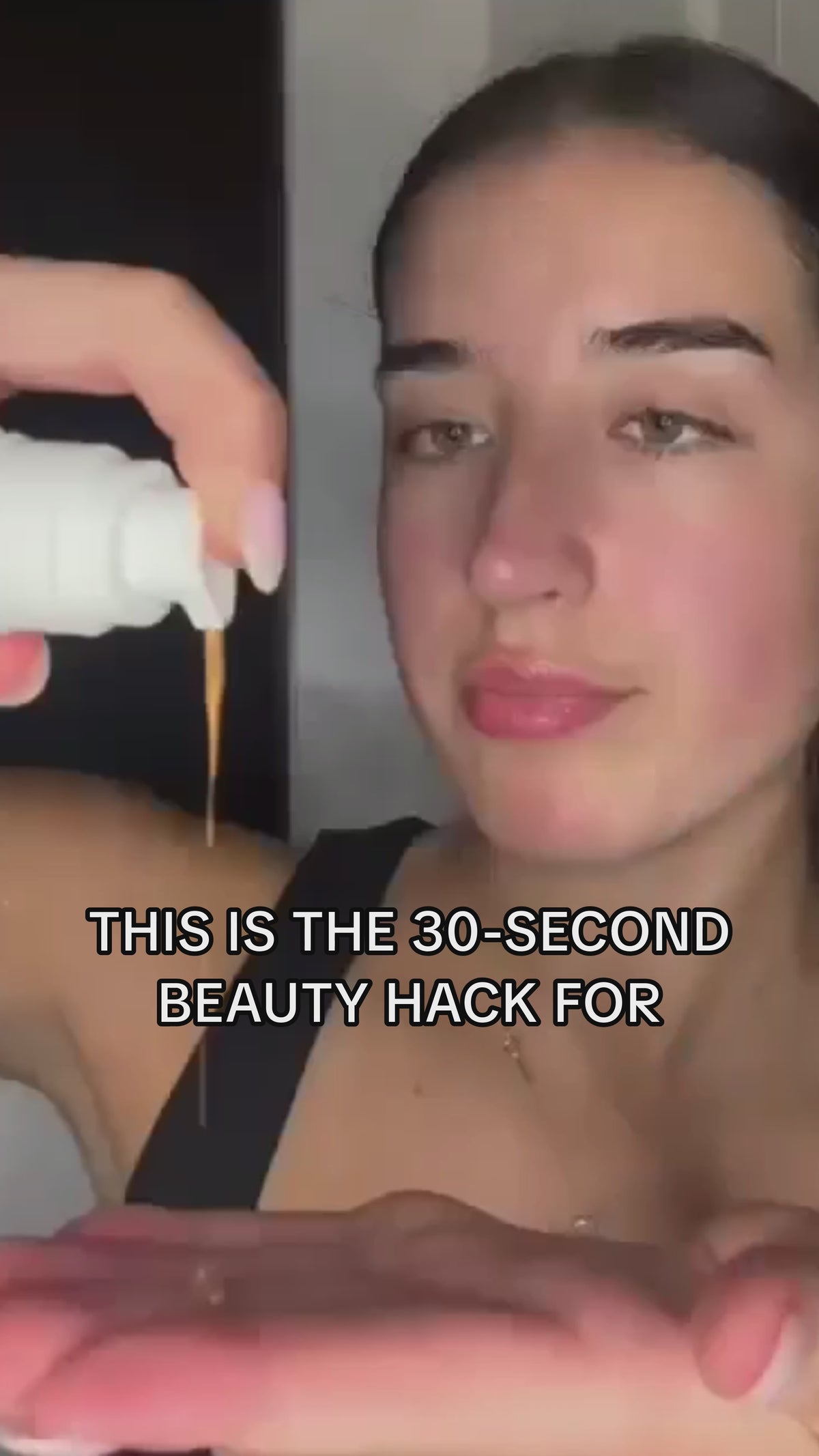 Load video: woman applies one tint and reviews